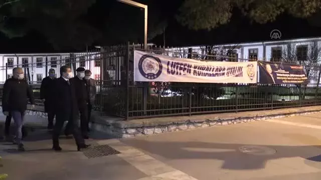 Muğla Valisi Orhan Tavlı, Kovid-19 tedbirleri denetimine katıldı Muğla Valisi Orhan Tavlı, Kovid-19 tedbirleri denetimine katıldı