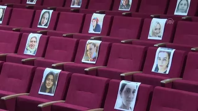 Normalleşme dönemiyle başlayan 'Kadın Oyunları Festivali' başkentli sanatseverlerle buluştu Normalleşme dönemiyle başlayan 'Kadın Oyunları Festivali' başkentli sanatseverlerle buluştu