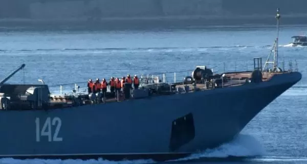 Son dakika haberi | Rus savaş gemisi, Çanakkale Boğazı'ndan geçti Son dakika haberi | Rus savaş gemisi, Çanakkale Boğazı'ndan geçti