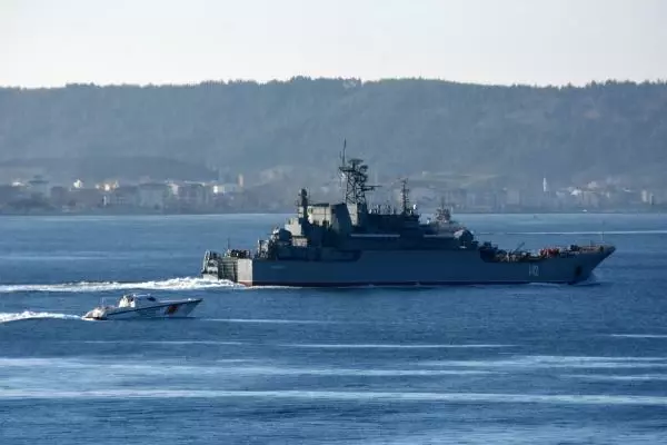 Son dakika haberi | Rus savaş gemisi, Çanakkale Boğazı'ndan geçti Son dakika haberi | Rus savaş gemisi, Çanakkale Boğazı'ndan geçti