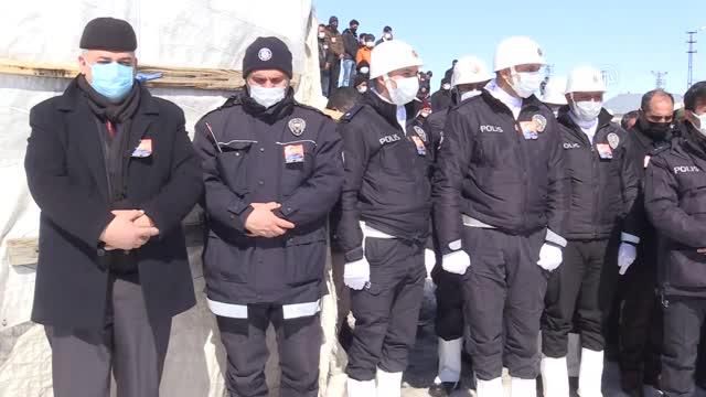 silahinin ates almasi sonucu hayatini kaybede 4 13968577 o