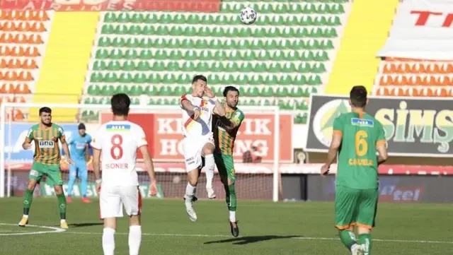 Süper Lig'in 28. haftasında Alanyaspor sahasında Göztepe ile 1-1 berabere kaldı Süper Lig'in 28. haftasında Alanyaspor sahasında Göztepe ile 1-1 berabere kaldı