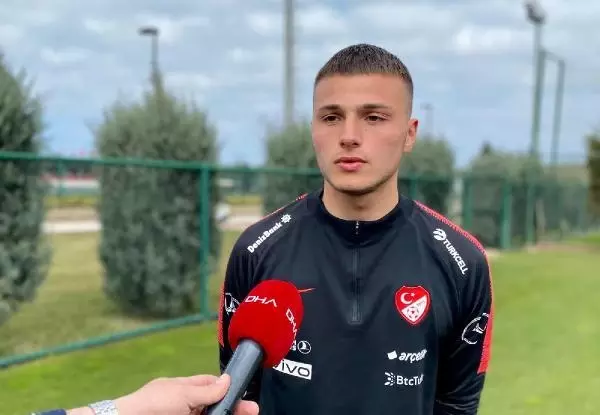 Son dakika haber: Taha Cevahiroğlu: Trabzonspor'un öz evladı olarak forma savaşına hazırım Son dakika haber: Taha Cevahiroğlu: Trabzonspor'un öz evladı olarak forma savaşına hazırım
