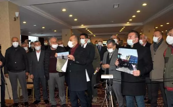 Tekirdağ'da kurulacak Plastik Organize Sanayi Bölgesi ÇED toplantısı, gerginlik nedeniyle yapılamadı Tekirdağ'da kurulacak Plastik Organize Sanayi Bölgesi ÇED toplantısı, gerginlik nedeniyle yapılamadı