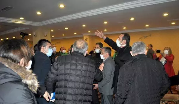 Tekirdağ'da kurulacak Plastik Organize Sanayi Bölgesi ÇED toplantısı, gerginlik nedeniyle yapılamadı Tekirdağ'da kurulacak Plastik Organize Sanayi Bölgesi ÇED toplantısı, gerginlik nedeniyle yapılamadı