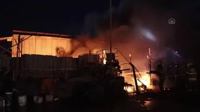 Son dakika haber! Tır bakım istasyonunda yangın Son dakika haber! Tır bakım istasyonunda yangın