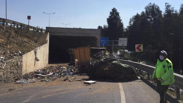 tir virajda yan yola uctu 6 13968699 o
