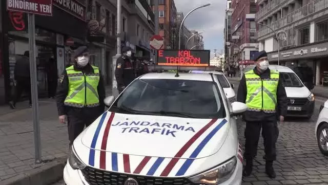 Son dakika: Vali Ustaoğlu ve Jandarma Genel Komutanı Orgeneral Çetin Kovid-19 denetimi yaptı Son dakika: Vali Ustaoğlu ve Jandarma Genel Komutanı Orgeneral Çetin Kovid-19 denetimi yaptı