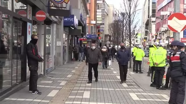 Son dakika: Vali Ustaoğlu ve Jandarma Genel Komutanı Orgeneral Çetin Kovid-19 denetimi yaptı Son dakika: Vali Ustaoğlu ve Jandarma Genel Komutanı Orgeneral Çetin Kovid-19 denetimi yaptı