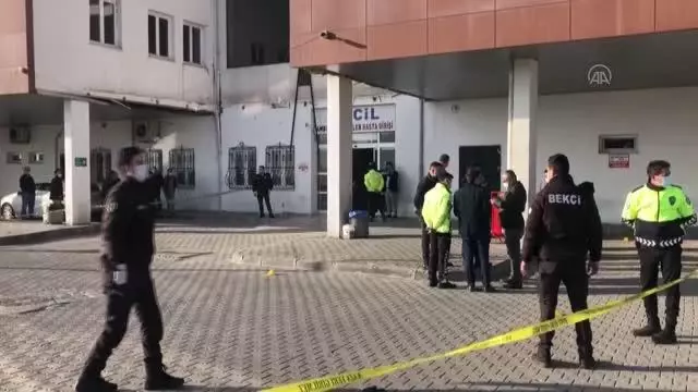 ZONGULDAK - Hastane otoparkında çıkan silahlı kavgada iki güvenlik görevlisi yaralandı ZONGULDAK - Hastane otoparkında çıkan silahlı kavgada iki güvenlik görevlisi yaralandı
