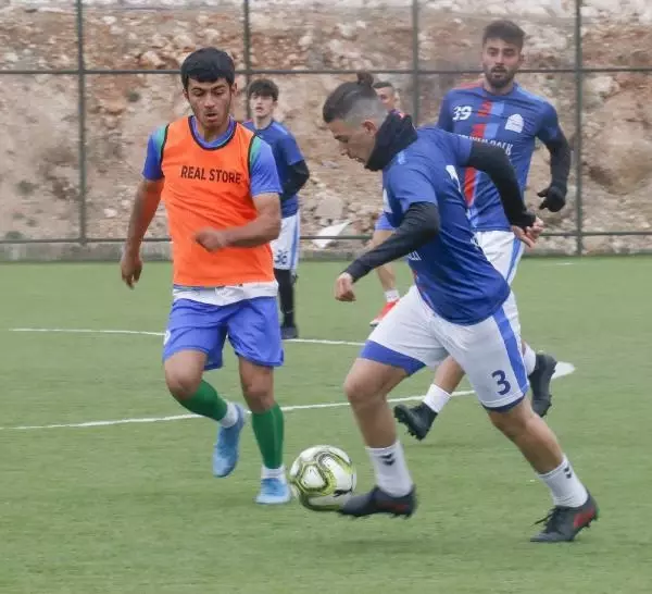 Amatör futbol okullarında 'normalleşme' sevinci Amatör futbol okullarında 'normalleşme' sevinci