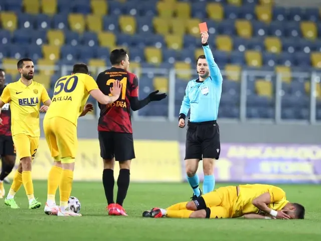 Mohamed, who received a red card in the Ankaragücü match, defended himself: I didn't even see anyone