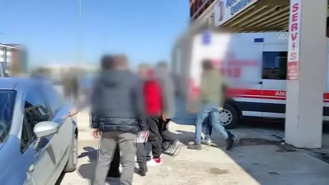 Araçta 4 kilo 55 gram eroinin ele geçirilmesiyle ilgili iki zanlı tutuklandı