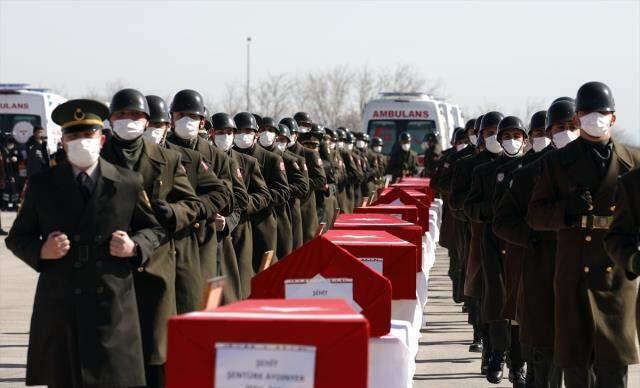 Bitlis'te şehit olan 11 askerimiz için Ankara'da devlet töreni düzenleniyor Bitlis'te şehit olan 11 askerimiz için Ankara'da devlet töreni düzenleniyor