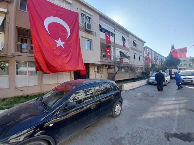 Bitlis'te şehit olan Uzman Çavuş Demirci'nin vasiyeti yürek yaktı: Şehit olursam babamın yanına gömün Bitlis'te şehit olan Uzman Çavuş Demirci'nin vasiyeti yürek yaktı: Şehit olursam babamın yanına gömün