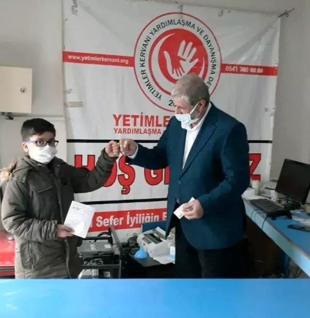 Bulduğu 20 lirayı yetimlere bağışladı Bulduğu 20 lirayı yetimlere bağışladı