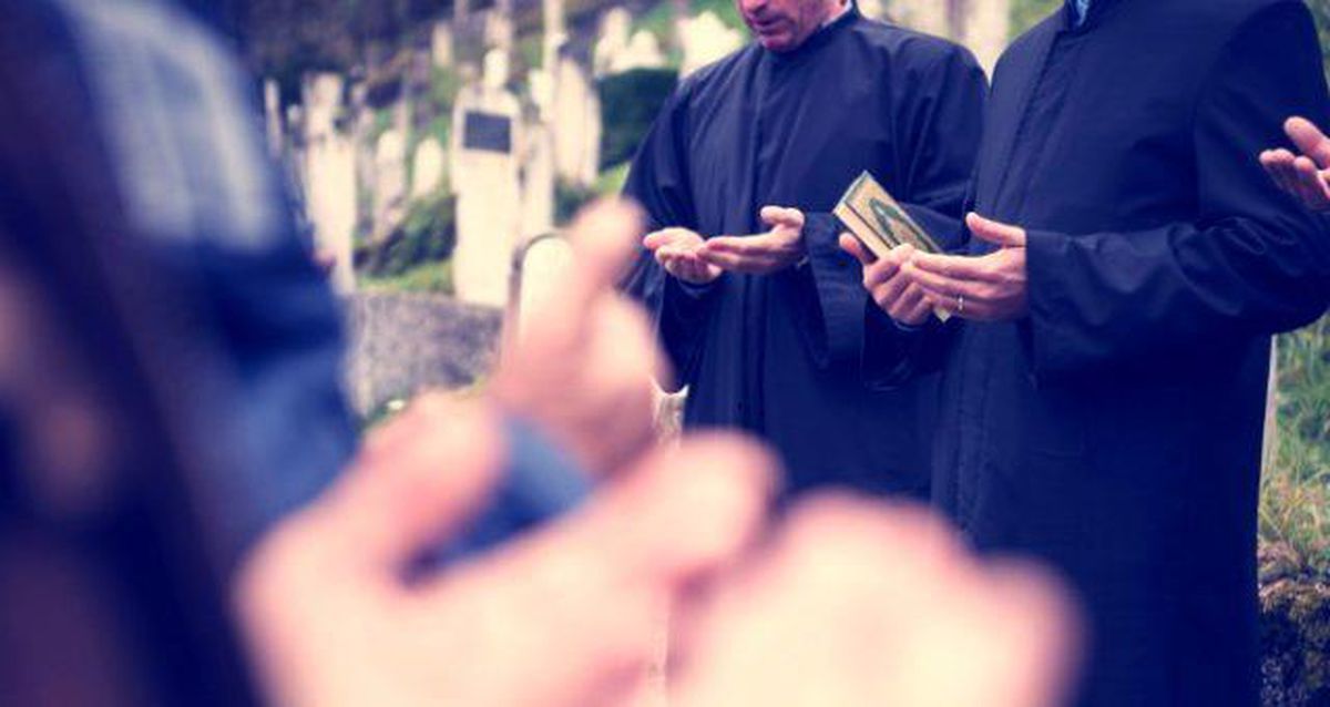 Cenaze namazı kaç rekat? Cenaze namazı nasıl kılınır? Cenaze namazı kılınışı nasıl olur? Cenaze namazı duası