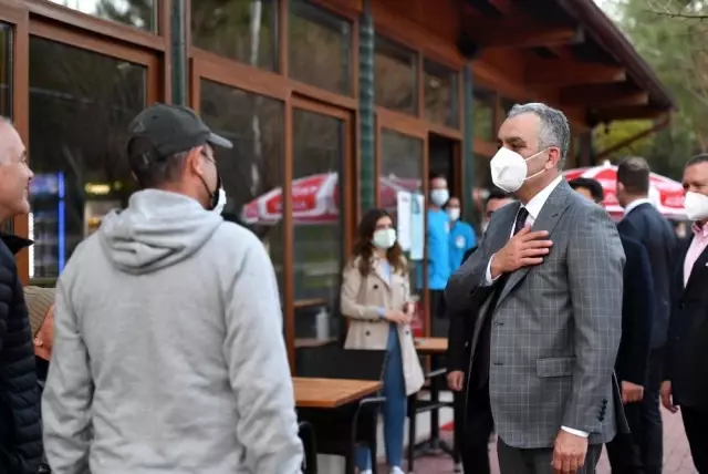 Doktorlar tenis turnuvasında buluştu Doktorlar tenis turnuvasında buluştu