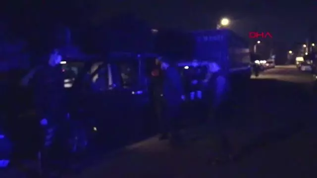 DÜZCE Kısıtlamada, park halindeki minibüste sahte içki ve uyuşturucu hapla yakalandılar DÜZCE Kısıtlamada, park halindeki minibüste sahte içki ve uyuşturucu hapla yakalandılar
