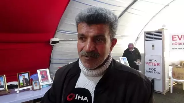 Evlat nöbetindeki babadan duygulandıran açıklama: 'Bugün oğlumun doğum günü ama kutlamıyoruz' Evlat nöbetindeki babadan duygulandıran açıklama: 'Bugün oğlumun doğum günü ama kutlamıyoruz'