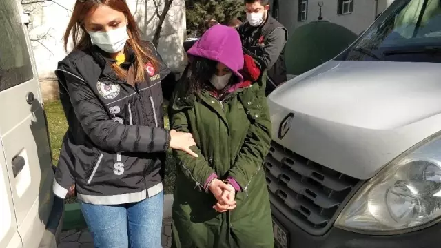 Genç kadın uyuşturucu ticaretinden gözaltına alındı Genç kadın uyuşturucu ticaretinden gözaltına alındı