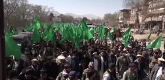 Son dakika haber! Hizb-i İslami taraftarları hükümeti protesto etti