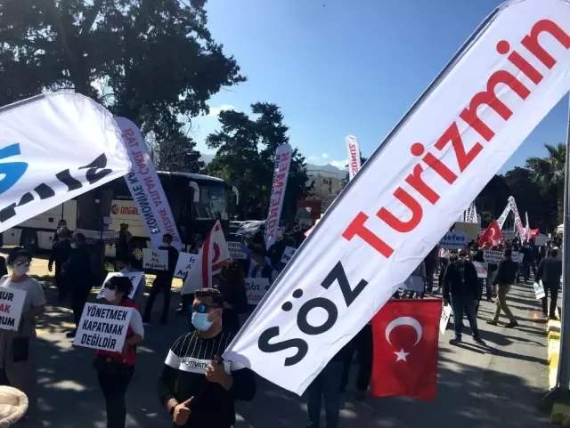 - KKTC'de turizm emekçileri sokağa indi - KKTC'de turizm emekçileri sokağa indi