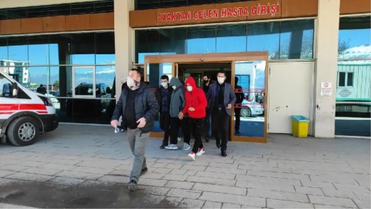 Konya'da, araçta 4 kilo eroine 2 tutuklama