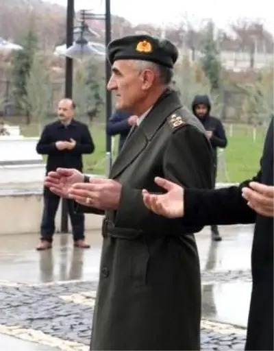 Korgeneral Erbaş'la ilgili detay tüyleri diken diken etti! 'Keşke biz de şehit olabilsek' dedikten 1,5 saat sonra kaza olmuş Korgeneral Erbaş'la ilgili detay tüyleri diken diken etti! 'Keşke biz de şehit olabilsek' dedikten 1,5 saat sonra kaza olmuş