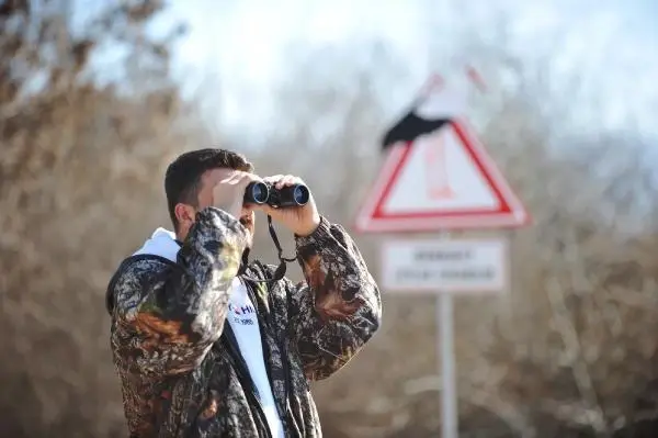 Mısır'dan yola çıkan 8 yaşındaki 'Leylek Jonas', göç yolunda fotoğraflandı Mısır'dan yola çıkan 8 yaşındaki 'Leylek Jonas', göç yolunda fotoğraflandı