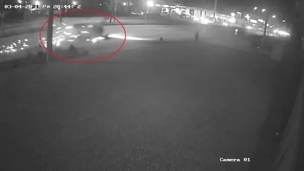 Otomobilin çarptığı motosiklet sürücüsü hayatını kaybetti (2) Otomobilin çarptığı motosiklet sürücüsü hayatını kaybetti (2)