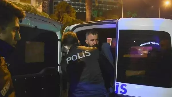 Polisin 'Dur' ihtarına uymayan motosiklet sürücüsü kaza yapınca yakalandı Polisin 'Dur' ihtarına uymayan motosiklet sürücüsü kaza yapınca yakalandı
