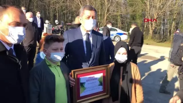 SAKARYA BAKAN SELÇUK OKULLARI ZİYARET ETTİ, ÖĞRETMENLERLE BULUŞTU SAKARYA BAKAN SELÇUK OKULLARI ZİYARET ETTİ, ÖĞRETMENLERLE BULUŞTU