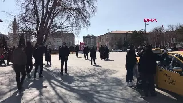 Sivas'a il dışından gelenler 3 gün ikametlerinde kalacak Sivas'a il dışından gelenler 3 gün ikametlerinde kalacak
