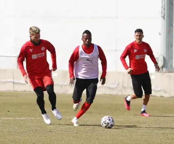 SPOR Sivasspor, Galatasaray maçının hazırlıklarını sürdürdü SPOR Sivasspor, Galatasaray maçının hazırlıklarını sürdürdü