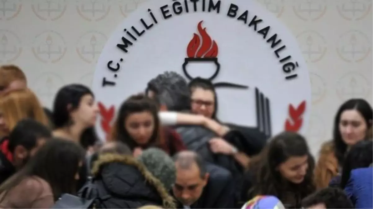 Son Dakika: 20 bin sözleşmeli öğretmen ataması için ön başvurular 15-26 Mart tarihlerinde yapılacak