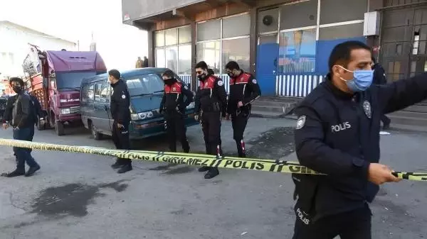 Son dakika haberi! SULTANGAZİ'DE SİLAHLI SALDIRIDA OLAYLA İLGİSİ OLMAYAN PAKİSTANLI AĞIR YARALANDI Son dakika haberi! SULTANGAZİ'DE SİLAHLI SALDIRIDA OLAYLA İLGİSİ OLMAYAN PAKİSTANLI AĞIR YARALANDI
