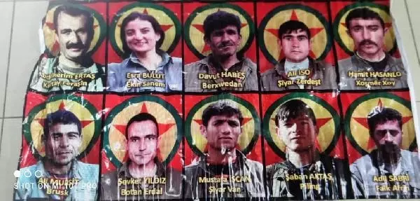 Van'da belediye eski hizmet binasında Öcalan ve PKK'lıların fotoğrafları bulundu Van'da belediye eski hizmet binasında Öcalan ve PKK'lıların fotoğrafları bulundu