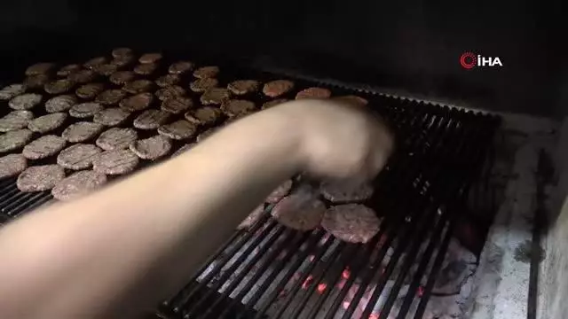 Akçaabat Köftecileri normalleşme kapsamında açılacakları günü bekliyor Akçaabat Köftecileri normalleşme kapsamında açılacakları günü bekliyor