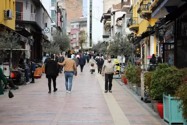 Aydın'da vaka sayıları her geçen gün artıyor Aydın'da vaka sayıları her geçen gün artıyor
