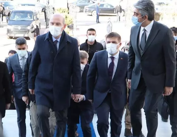 Bakan Süleyman Soylu, Iğdır'da Güvenlik Toplantısına katıldı Bakan Süleyman Soylu, Iğdır'da Güvenlik Toplantısına katıldı