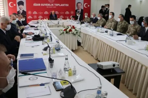 Bakan Süleyman Soylu, Iğdır'da Güvenlik Toplantısına katıldı Bakan Süleyman Soylu, Iğdır'da Güvenlik Toplantısına katıldı