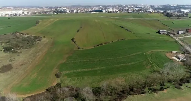 Başkan Yazıcı'dan Tuzla'ya stadyum müjdesi Başkan Yazıcı'dan Tuzla'ya stadyum müjdesi