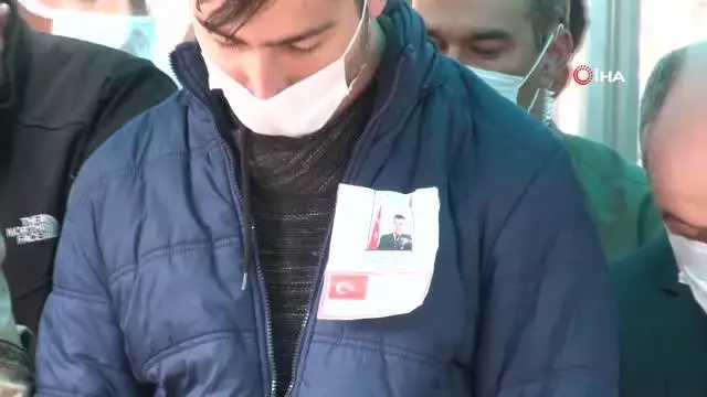 Şehit Astsubay Kıdemli Başçavuş Mehmet Demir son yolculuğuna uğurlandı Şehit Astsubay Kıdemli Başçavuş Mehmet Demir son yolculuğuna uğurlandı