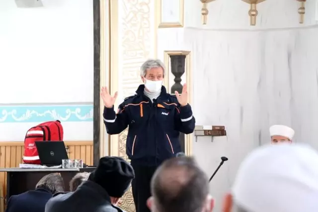 Camide vatandaşlara afet eğitimi Camide vatandaşlara afet eğitimi