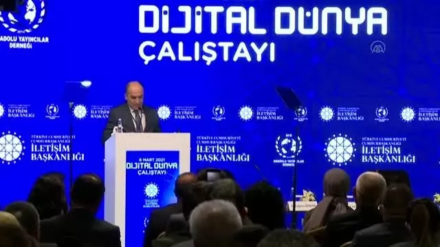 Cumhurbaşkanlığı İletişim Başkanı Altun, İstanbul'da 'Dijital Dünya Çalıştayı'nda konuştu (1) Cumhurbaşkanlığı İletişim Başkanı Altun, İstanbul'da 'Dijital Dünya Çalıştayı'nda konuştu (1)