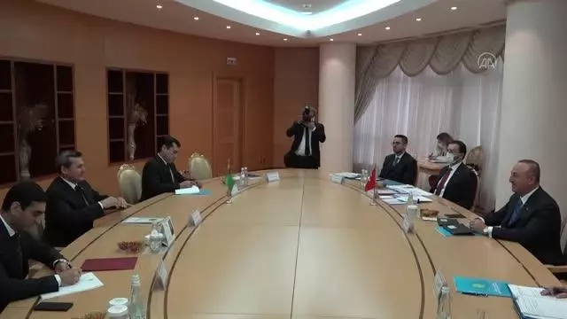 Dışişleri Bakanı Çavuşoğlu, mevkidaşı Meredov'la görüştü Dışişleri Bakanı Çavuşoğlu, mevkidaşı Meredov'la görüştü