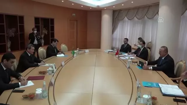 Dışişleri Bakanı Çavuşoğlu, mevkidaşı Meredov'la görüştü Dışişleri Bakanı Çavuşoğlu, mevkidaşı Meredov'la görüştü