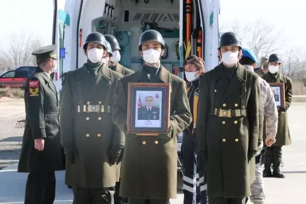 ELAZIĞ'DA ŞEHİT KORGENERAL HÜZNÜ ELAZIĞ'DA ŞEHİT KORGENERAL HÜZNÜ
