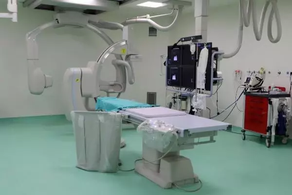ESKİŞEHİR Eskişehir Şehir Hastanesi'nde artık aynı anda iki bypass ameliyatı yapılıyor ESKİŞEHİR Eskişehir Şehir Hastanesi'nde artık aynı anda iki bypass ameliyatı yapılıyor